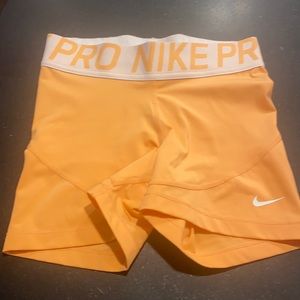 Small Nike pro shorts